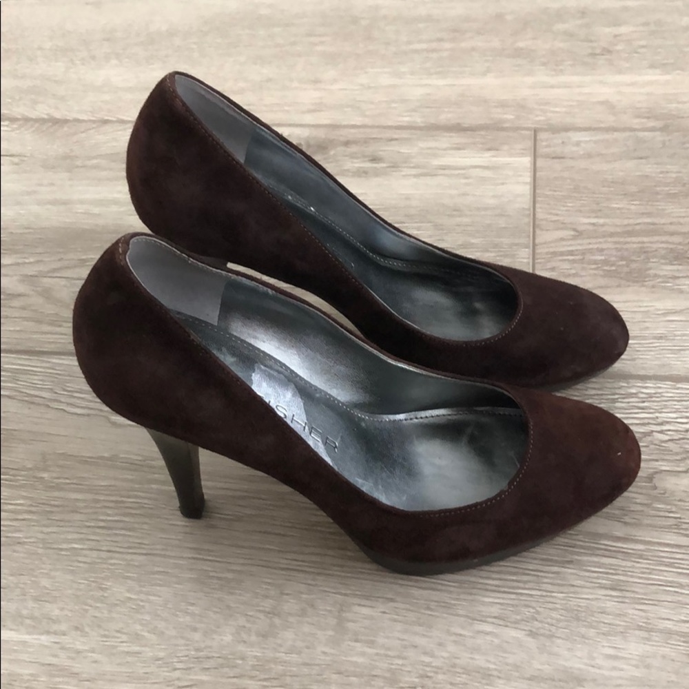 Marc Fisher Suede Pumps size 5 1/2